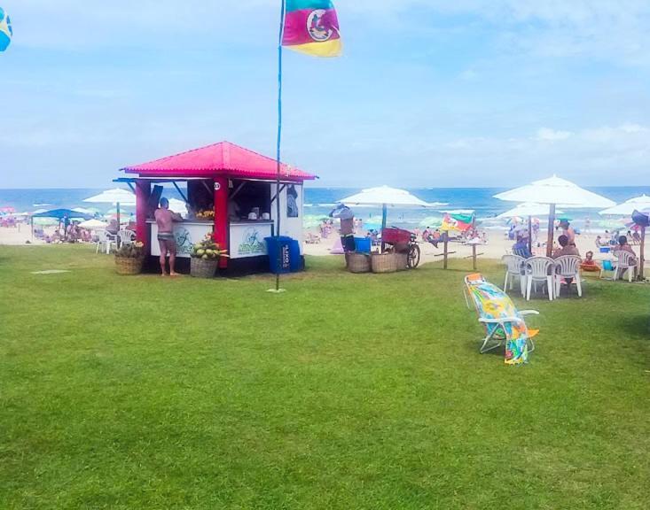 CASA completa em TORRES-RS - O MELHOR CUSTO BENEFICIO na mais bela praia Gaúcha - Cozinha - Banheiro - Ar condicionado - Smart TV 32 Android Apps Youtube - Netflix - Prime Vídeo e Wi-Fi - Estacionamento - Acomoda até 10 pessoas - Anfitriã Superhost n Villa Esterno foto