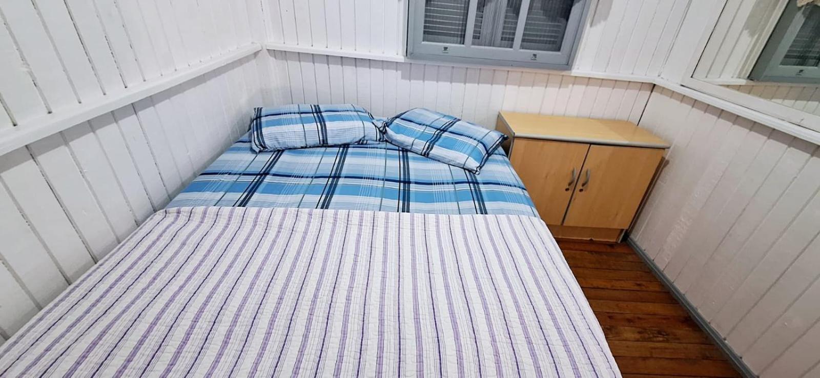CASA completa em TORRES-RS - O MELHOR CUSTO BENEFICIO na mais bela praia Gaúcha - Cozinha - Banheiro - Ar condicionado - Smart TV 32 Android Apps Youtube - Netflix - Prime Vídeo e Wi-Fi - Estacionamento - Acomoda até 10 pessoas - Anfitriã Superhost n Villa Esterno foto